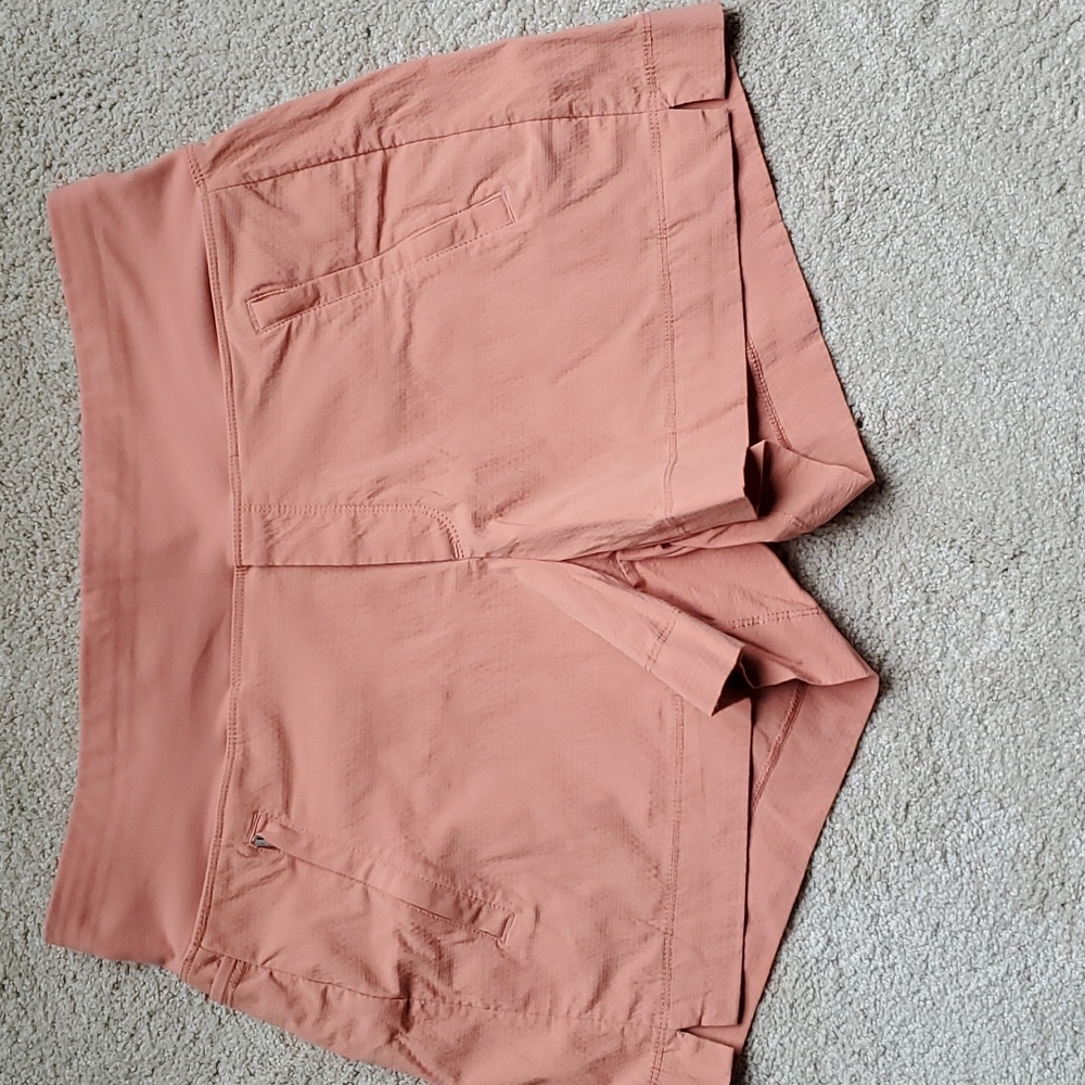 Athleta Trekkie North Shorts